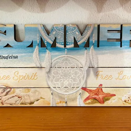 Red Da Oura شقة البوفيرا