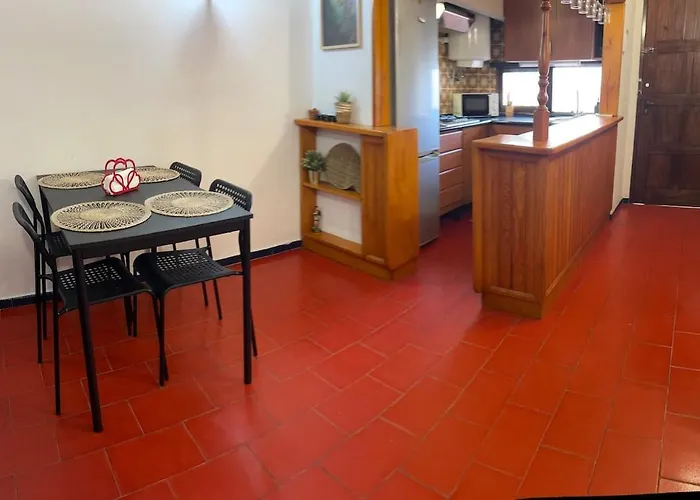 Red Da Oura شقة *